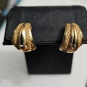 14K Solid Yellow Gold Lever back earrings